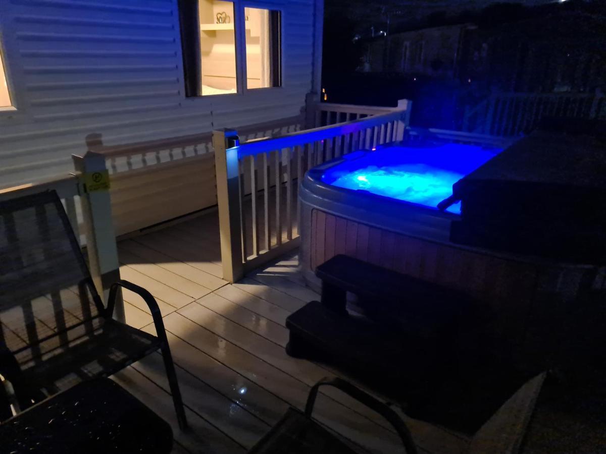 Felton  3 Bed Retreat With Hot Tubヴィラ エクステリア 写真